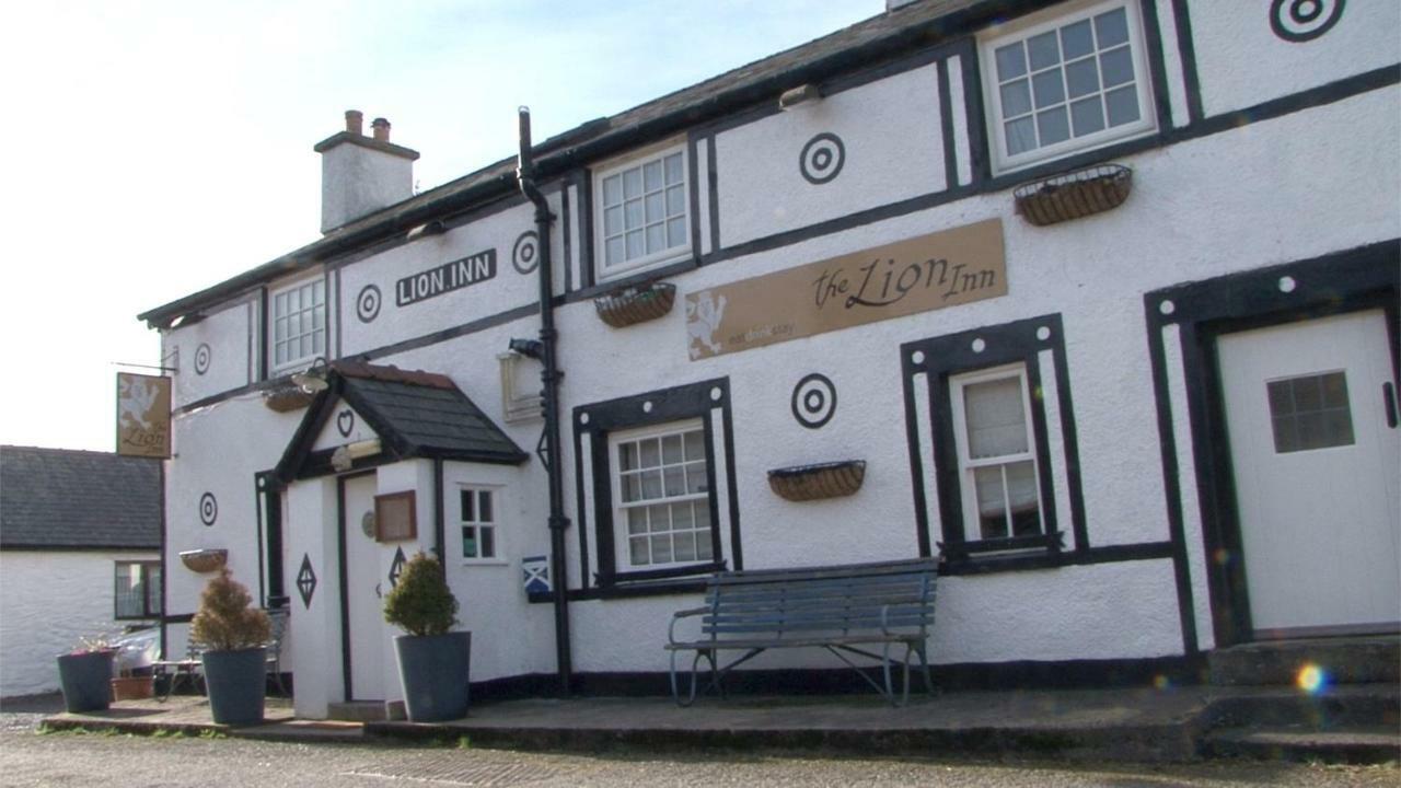 The Lion Bed And Breakfast Gwytherin ภายนอก รูปภาพ